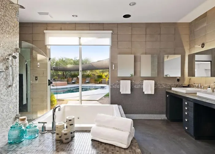 Holiday home Haveli - 4br Escape With Pool And Games *