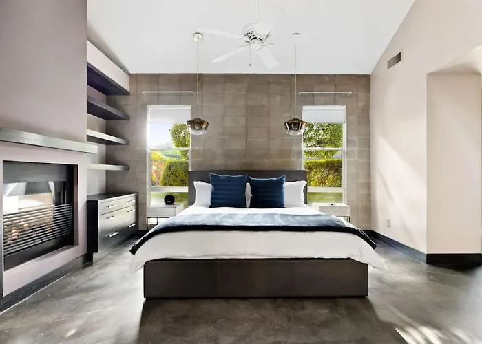 Haveli - 4br Escape With Pool And Games Holiday home *