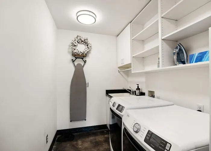Holiday home Haveli - 4br Escape With Pool And Games Scottsdale