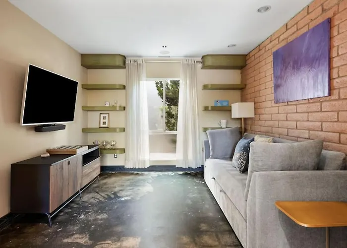 Haveli - 4br Escape With Pool And Games Holiday home