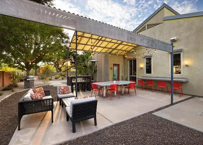 Haveli - 4br Escape With Pool And Games * Scottsdale