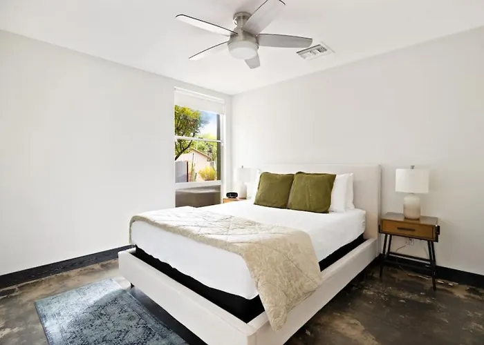 Holiday home Haveli - 4br Escape With Pool And Games