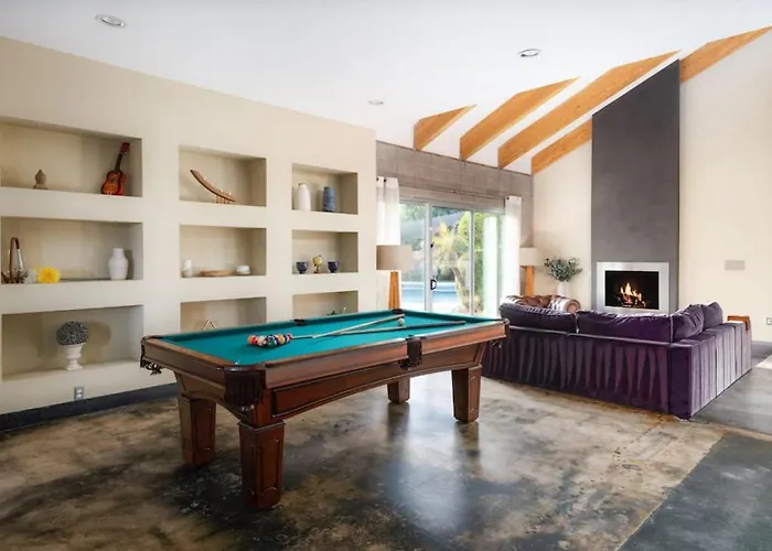 Haveli - 4br Escape With Pool And Games Holiday home *